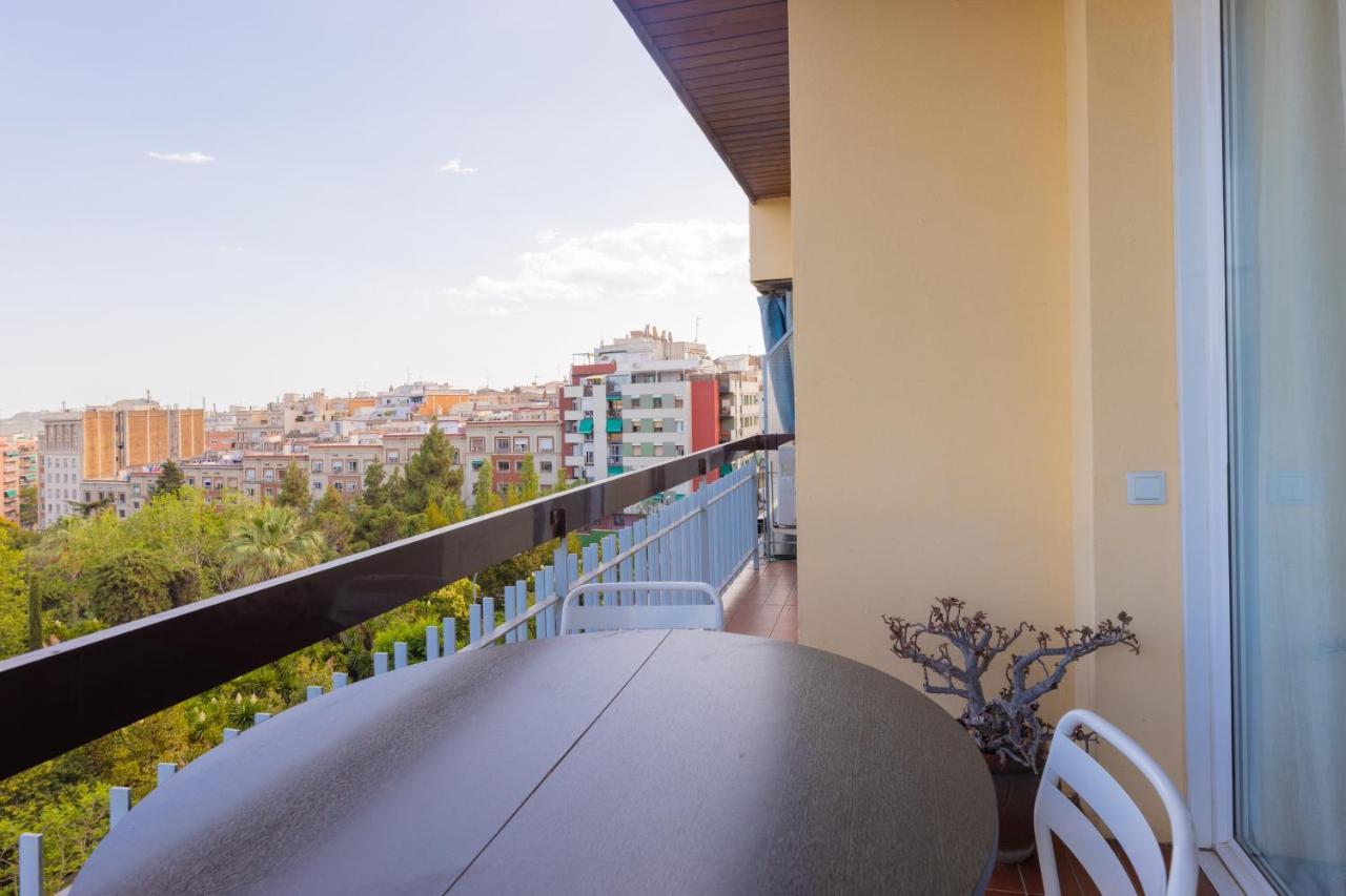 Lodging Apartments Guell Gaudi Барселона Экстерьер фото